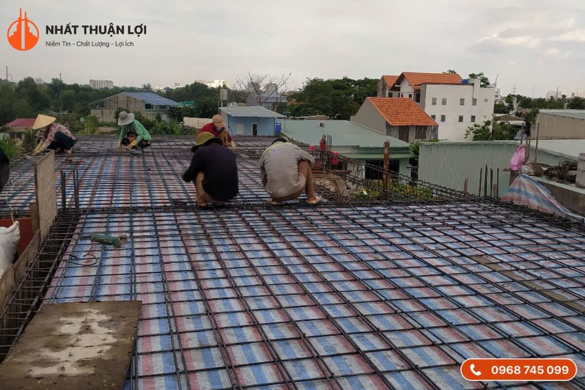 Kiểm tra vấn đề kỹ thuật trước khi đổ mái nhà Kiểm tra vấn đề kỹ thuật trước khi đổ mái nhà