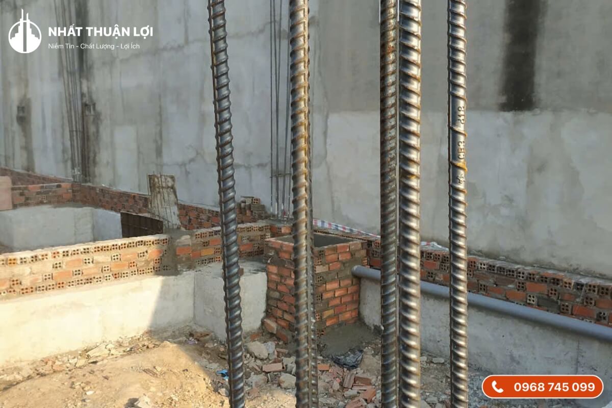 Sắt thép đặt sai kỹ thuật làm sàn nhà bị rung Sắt thép đặt sai kỹ thuật làm sàn nhà bị rung