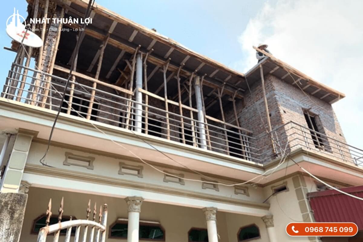 Nhà bị nghiêng do cải tạo nâng tầng Nhà bị nghiêng do cải tạo nâng tầng